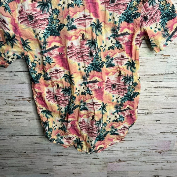 Billabong floral button down shirt men’s  tee size small pink - Picture 7 of 8